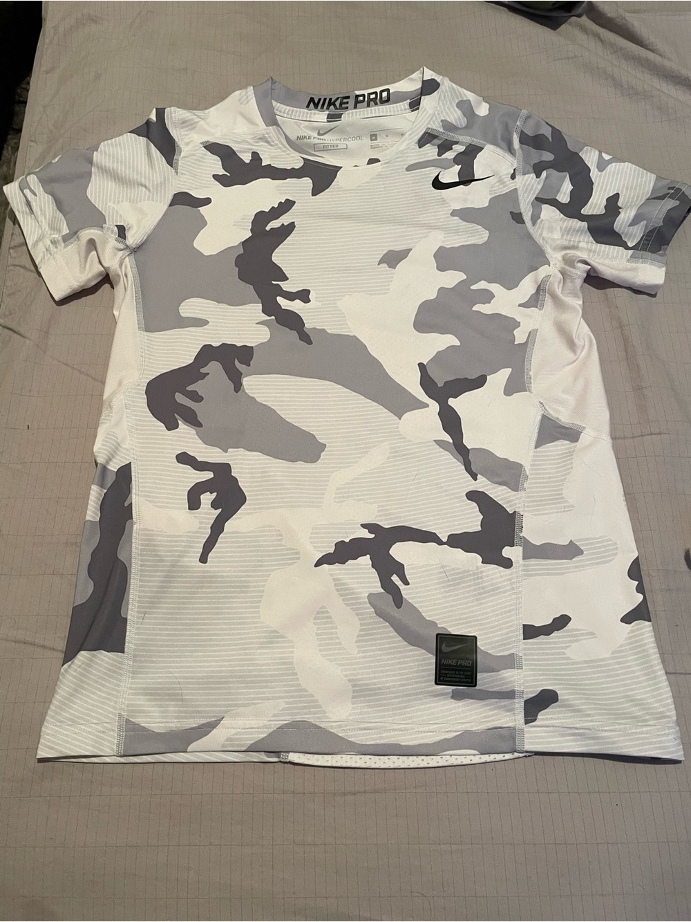 Boys Nike White & Gray Camo Short-Sleeve Performance Tee